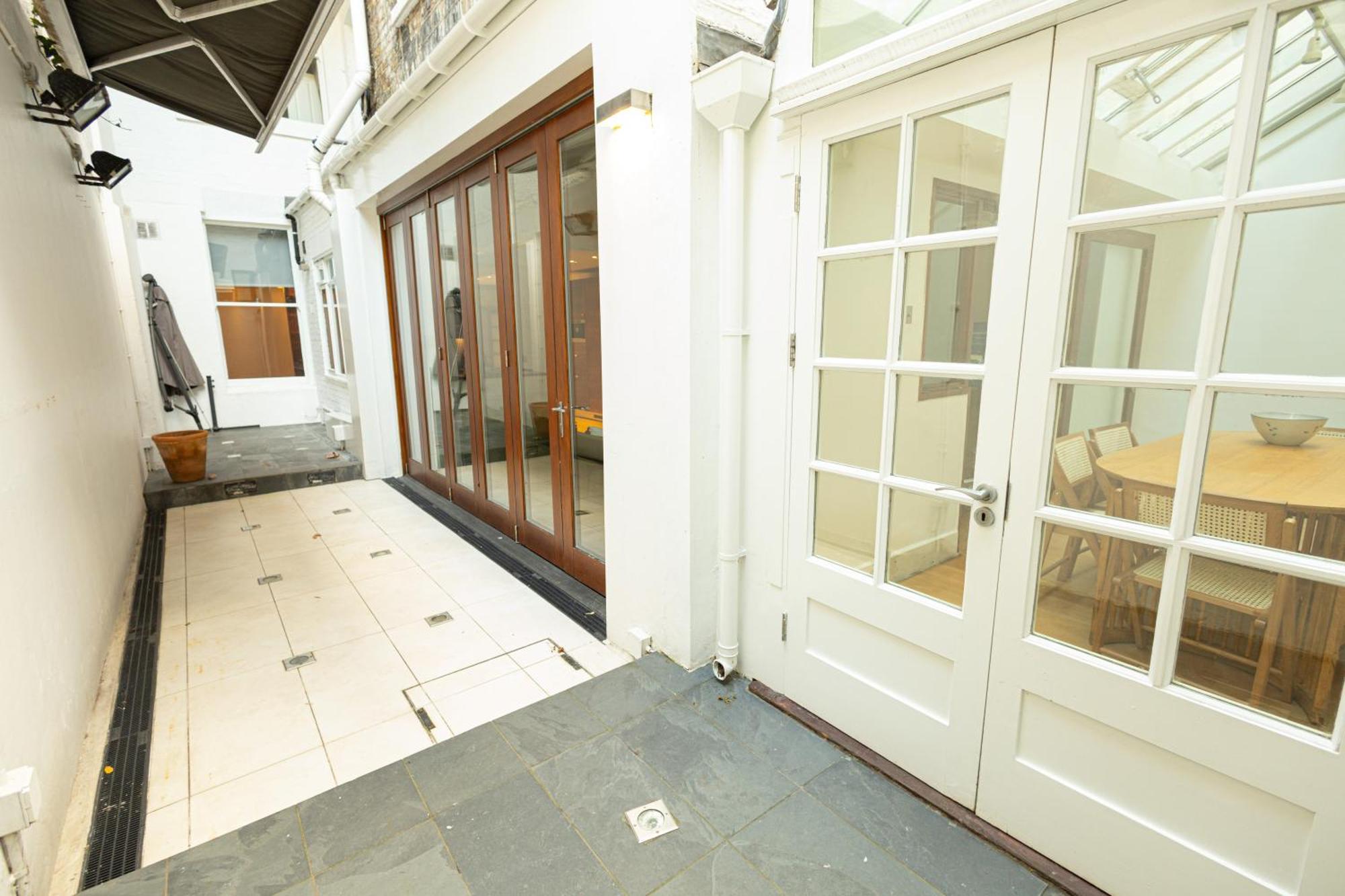 2Bedroom Gem In The Heart Of Kensington ロンドン エクステリア 写真